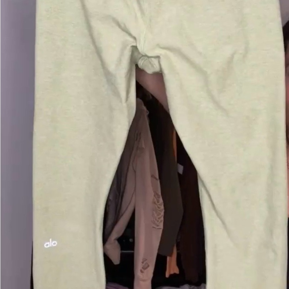 ☘️🍀ALO Alosoft 7/8 Green Highlight Leggings - Small